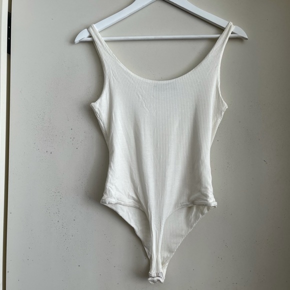 Lux LA White Ribbed Bodysuit - Picture 2 of 3
